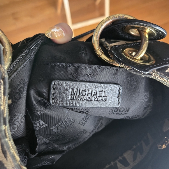 Michael Kors Black and Tan Women's Bag - Picture 9 of 13